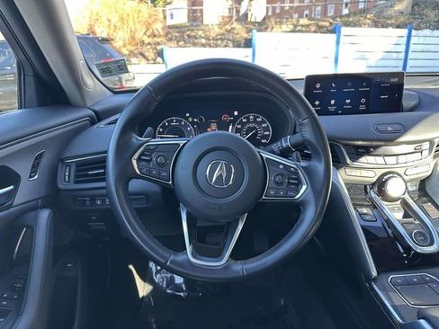 Used 2023 Acura TLX w/ Technology Package image 11