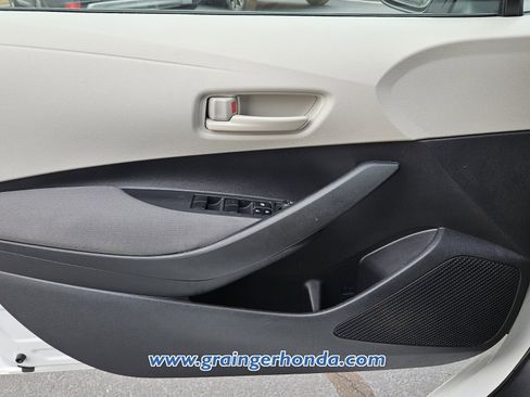 Used 2024 Toyota Corolla LE image 23