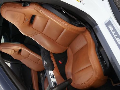 Used 2017 Chevrolet Corvette Z06 image 9