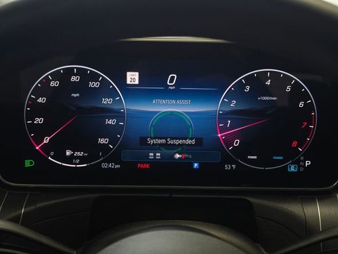 Used 2025 Mercedes-Benz CLE 300 4MATIC Coupe image 36