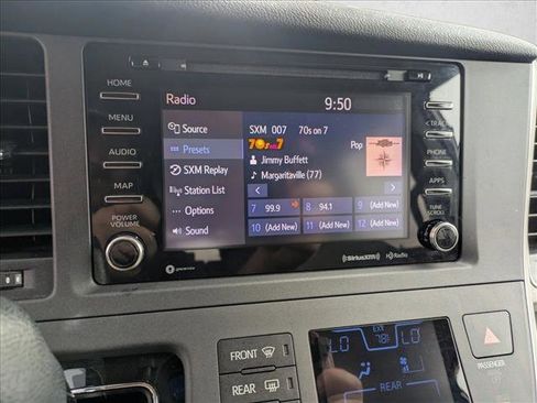 Used 2020 Toyota Sienna LE image 12