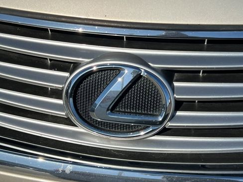 Used 2010 Lexus ES 350 FWD image 13