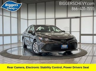 Used 2018 Toyota Camry LE video 1
