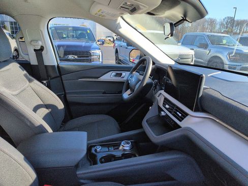 New 2026 Ford Explorer Active AWD/4WD image 10