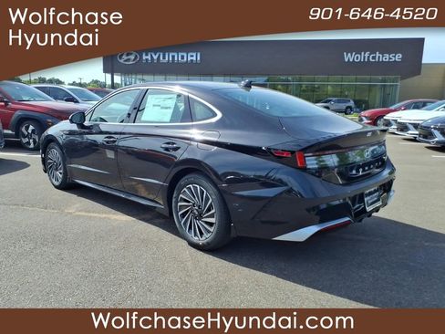 New 2026 Hyundai Sonata Limited FWD image 3