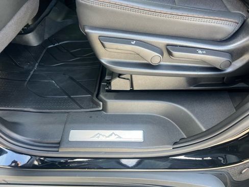 Used 2024 Chevrolet Tahoe High Country w/ Advanced Technology Package image 22