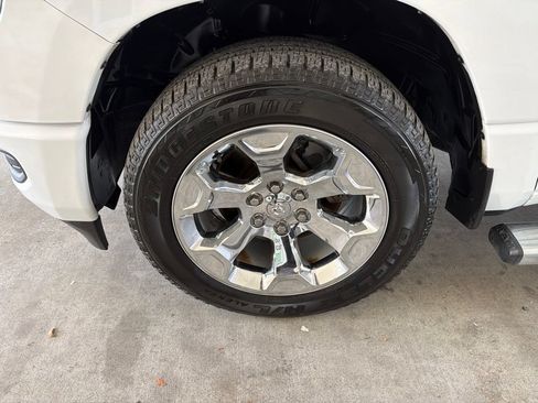 Used 2019 RAM 1500 Big Horn RWD image 16