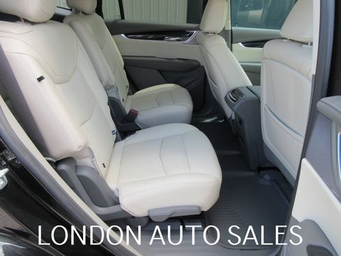 Used 2025 Cadillac XT6 Premium Luxury w/ Technology Package FWD image 15