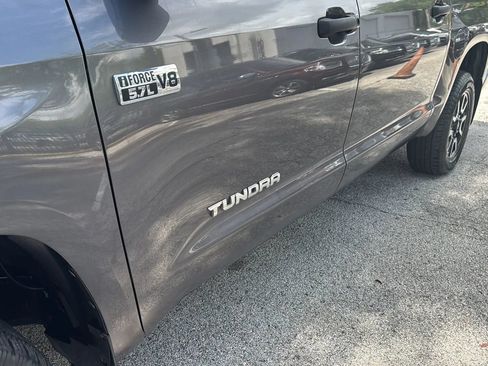 Used 2018 Toyota Tundra SR5 w/ TRD Off Road Package AWD/4WD image 40