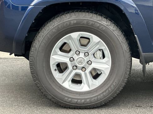 Used 2022 Toyota 4Runner SR5 Premium image 37