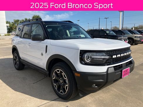New 2025 Ford Bronco Sport Outer Banks AWD/4WD image 9