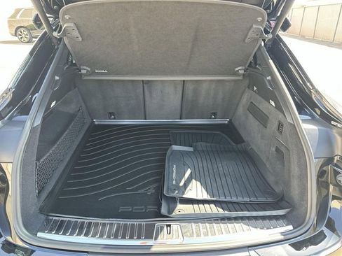 Used 2024 Porsche Cayenne Turbo GT image 25