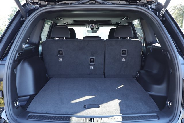 New 2027 Jeep Grand Cherokee Laredo X RWD image 10