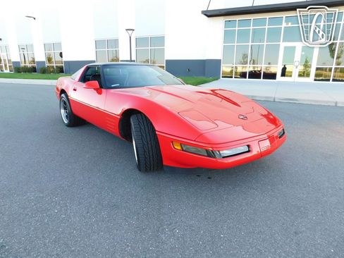 Used 1994 Chevrolet Corvette Coupe RWD image 10