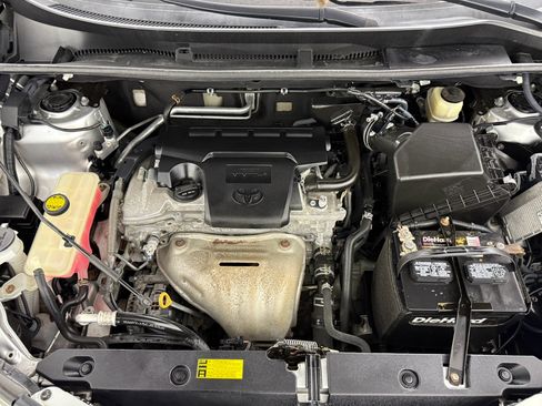 Used 2015 Toyota RAV4 XLE image 25