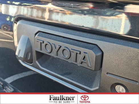 Certified 2021 Toyota Tacoma SR5 image 29