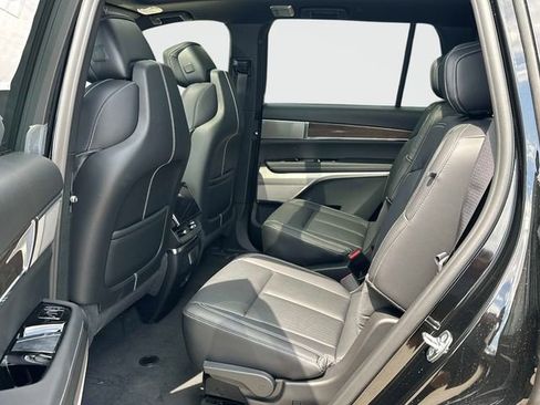 New 2026 Cadillac Vistiq Sport AWD/4WD image 11