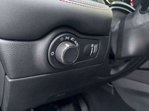 Used 2024 Dodge Durango GT AWD/4WD image 14