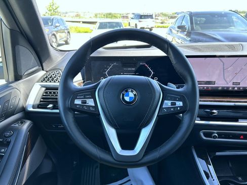 Used 2024 BMW X5 xDrive40i w/ Executive Package AWD/4WD image 11