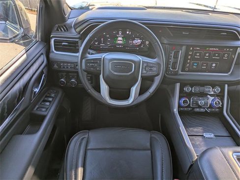 Used 2022 GMC Yukon Denali w/ Max Trailering Package image 18