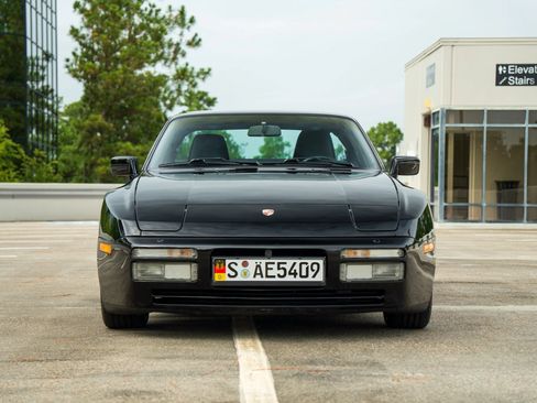 Used 1988 Porsche 944 Turbo RWD image 2
