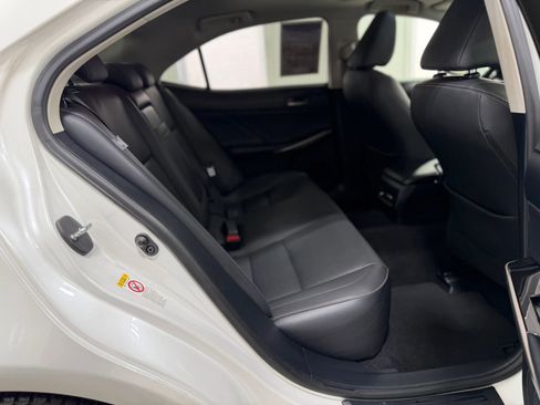 Used 2018 Lexus IS 300 AWD w/ Comfort Package image 30