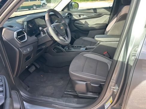 Used 2024 Chevrolet TrailBlazer LS image 5