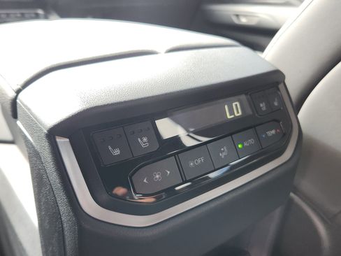 Certified 2025 Lexus TX 500h AWD image 17