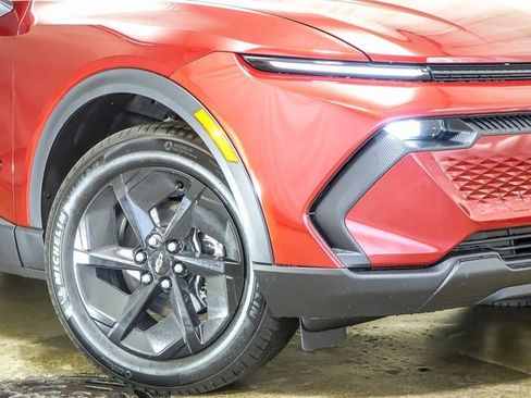 New 2026 Chevrolet Equinox EV LT w/ Midnight Package image 4