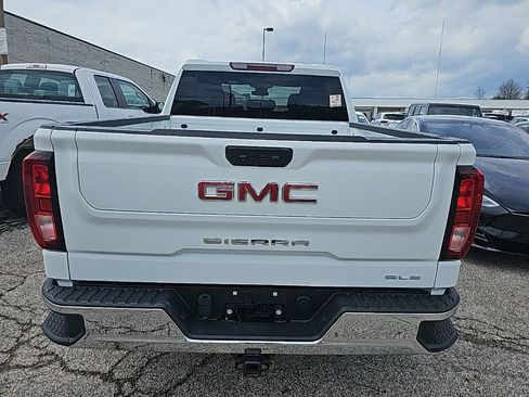 Used 2023 GMC Sierra 1500 SLE image 9