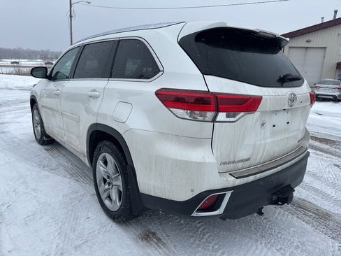 Used 2019 Toyota Highlander Limited image 17