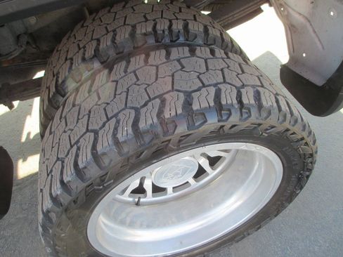 Used 2024 GMC Sierra 3500 Denali w/ Denali Reserve Package image 13