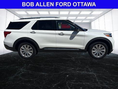 Used 2023 Ford Explorer Limited w/ Limited Technology Package AWD/4WD image 7