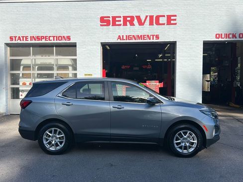 Used 2023 Chevrolet Equinox LT w/ Driver Convenience Package image 1