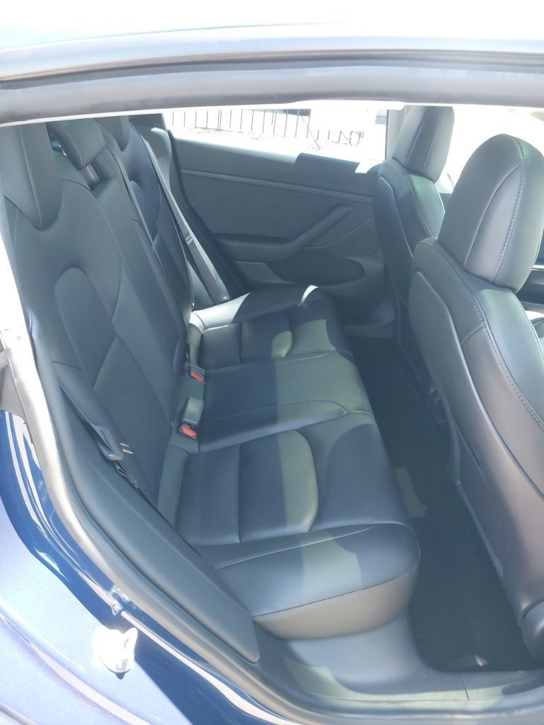 Used 2022 Tesla Model 3 Long Range AWD/4WD image 8