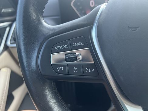 Used 2023 BMW i4 eDrive40 w/ Premium Package RWD image 34