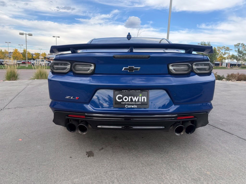 Used 2022 Chevrolet Camaro ZL1 RWD image 8