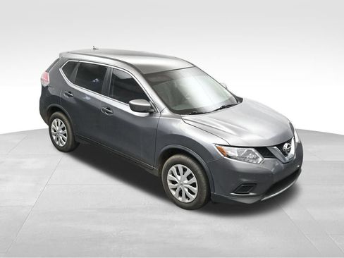 Used 2016 Nissan Rogue S FWD image 23