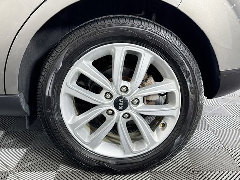 Used 2019 Kia Soul + image 35