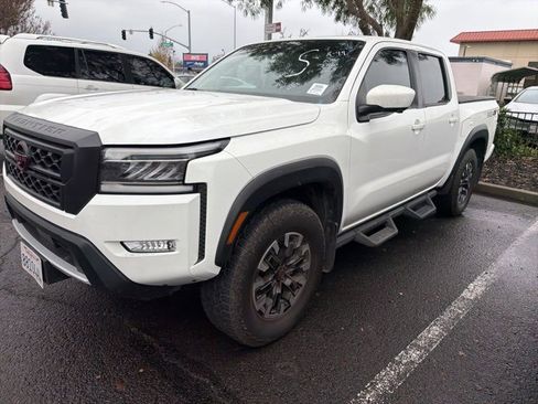 Used 2023 Nissan Frontier PRO-4X w/ Pro Convenience Package image 14