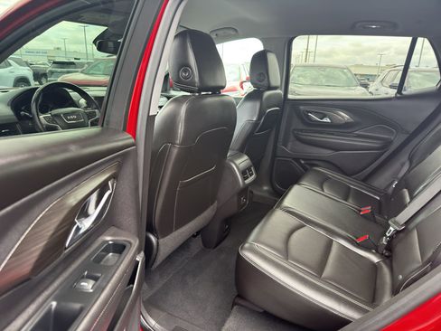 Certified 2022 GMC Terrain SLT AWD/4WD image 30