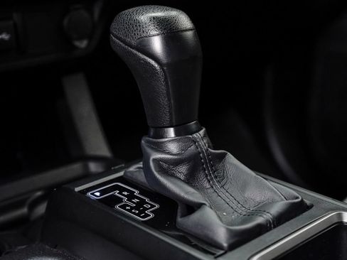 Used 2022 Toyota Tacoma SR RWD image 22