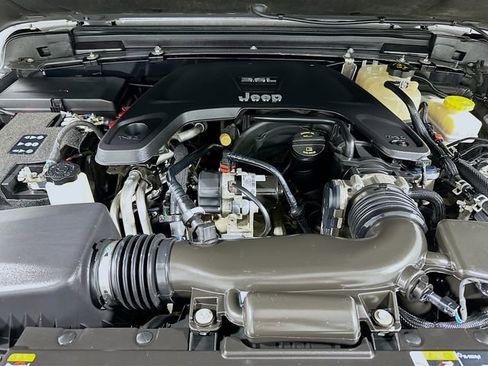 Used 2021 Jeep Wrangler Unlimited Rubicon image 23