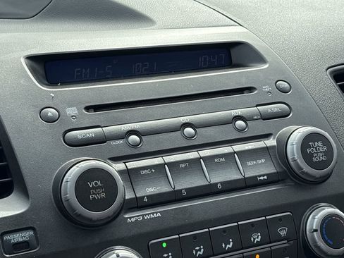 Used 2011 Honda Civic LX image 32