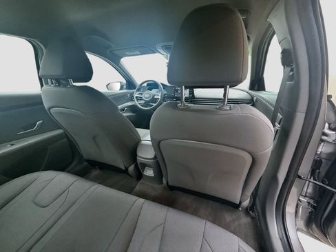 Used 2024 Hyundai Elantra SE FWD image 28