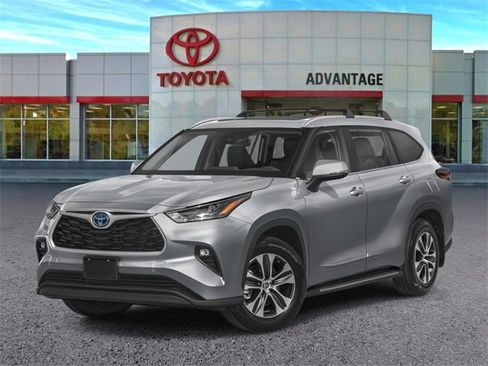 New 2026 Toyota Highlander XLE image 1