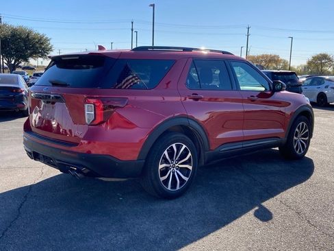 Used 2020 Ford Explorer ST w/ Premium Technology Package image 5
