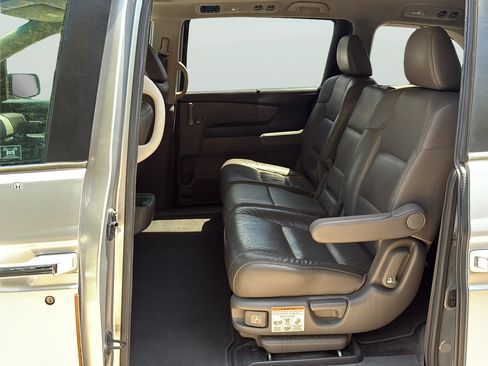 Used 2012 Honda Odyssey EX-L image 16