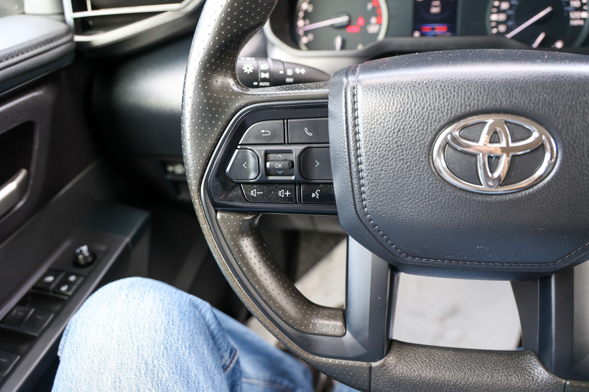 Used 2024 Toyota Tundra SR5 w/ SX Package RWD image 18