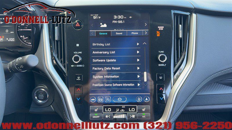 Used 2025 Subaru Outback Premium AWD/4WD image 22